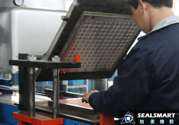 �۰���÷���Ώ����w